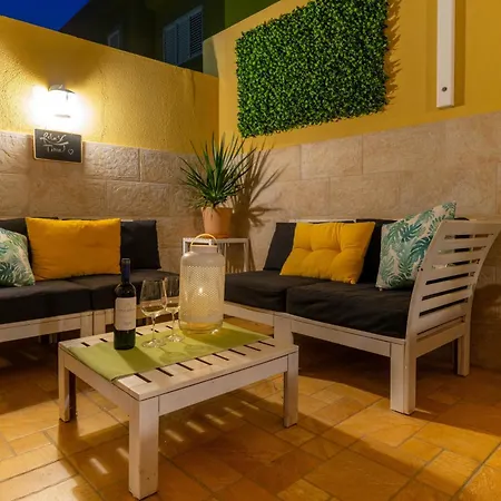 Velas 37 * Meloneras